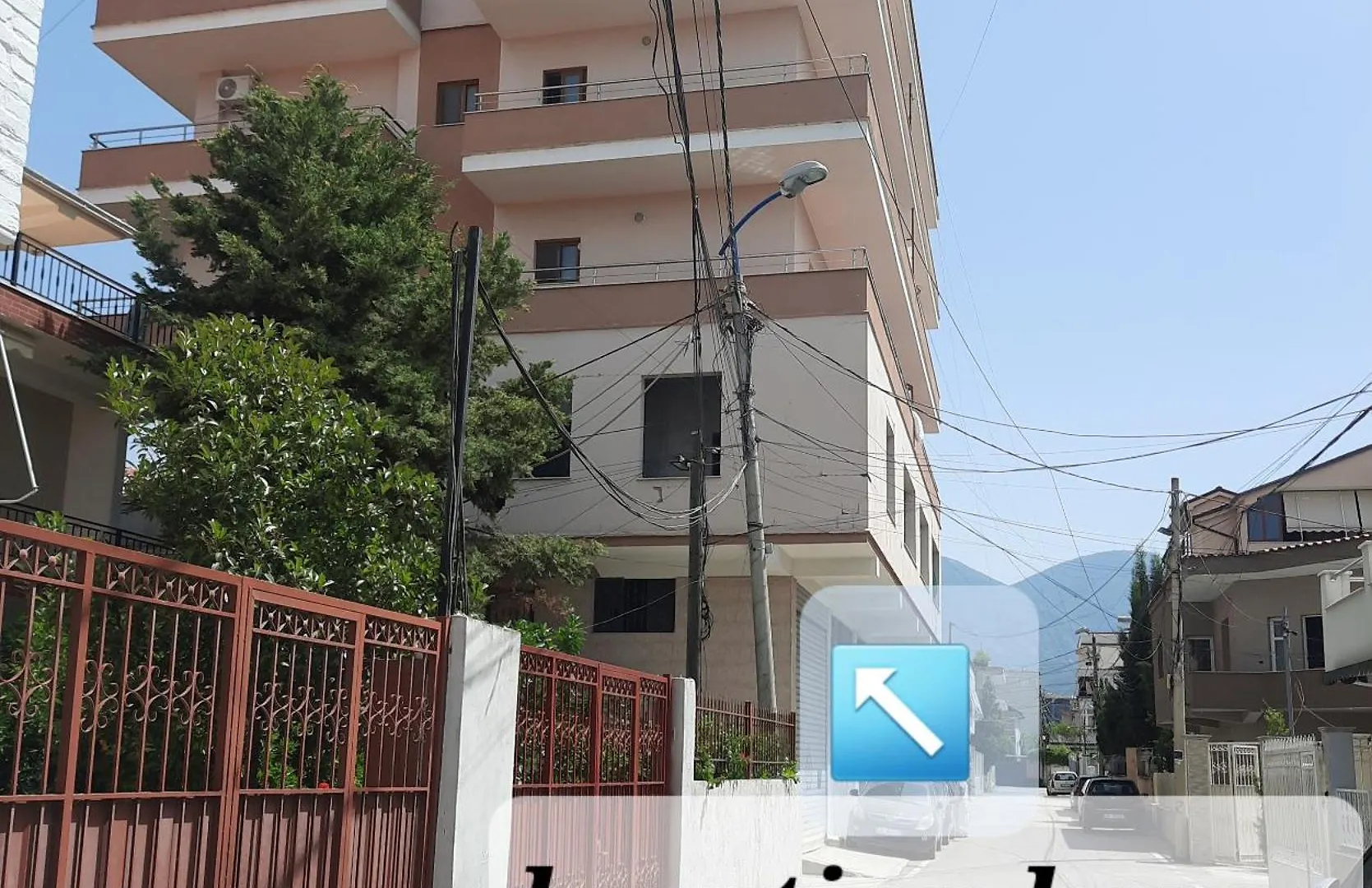 Deni Family Apartament Tirana Apartment